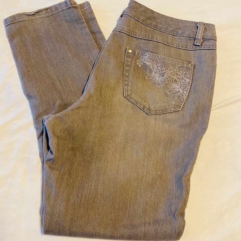 Ladies Style & Company Slim Leg Jeans with design